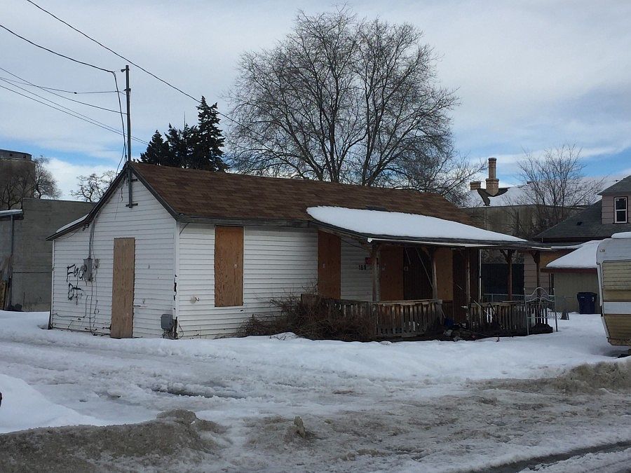 2nd image of 1817 E Riverside Ave