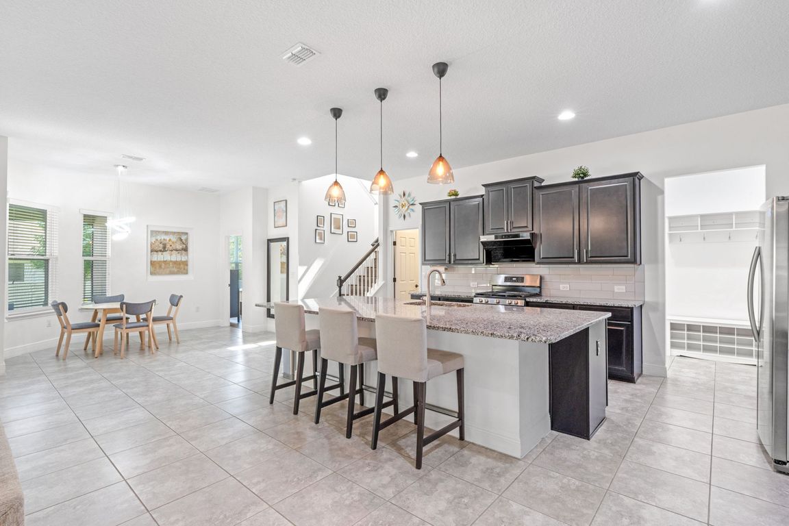 next background image