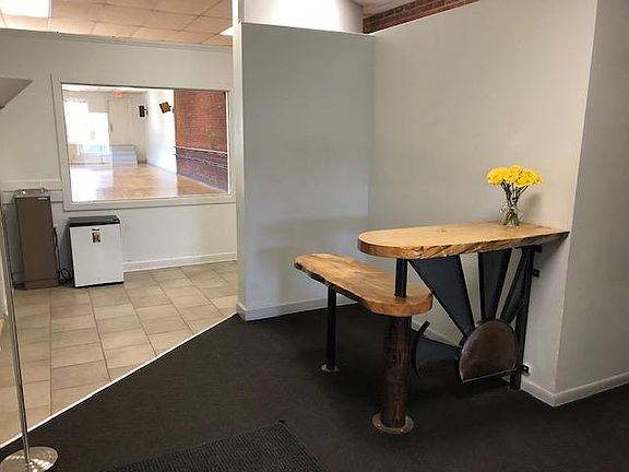 3rd image of 220 S Main St Floor 2