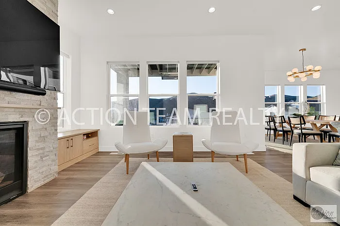 1722 W Oakridge Dr — Photo 14