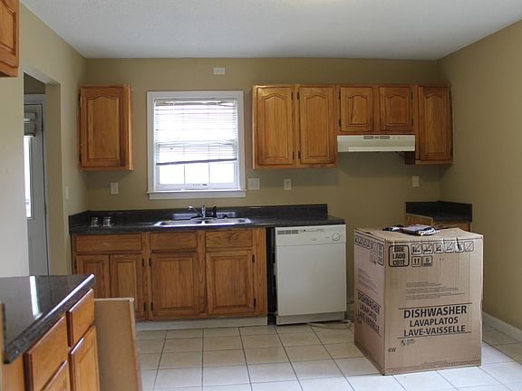 5th image of 6847 Gilford Dr