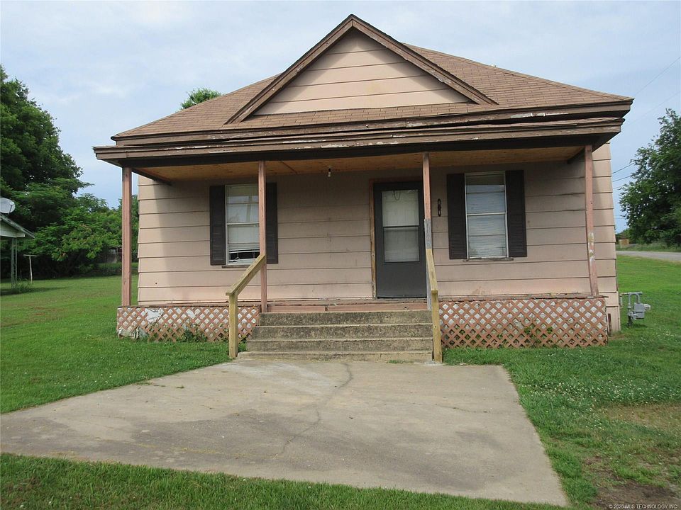 400 N Broadway St, Quinton, OK 74561 | Zillow