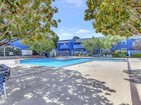 211 Boardwalk Ave, San Bruno, CA 94066