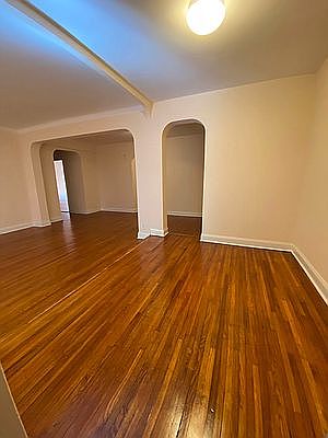 5th image of 6939 Yellowstone Blvd #8