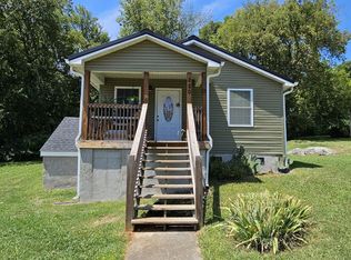 280 W Newcomen St, Alcoa, TN 37701