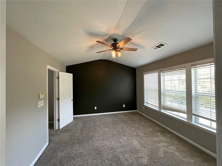 980 Prestwyck Ct — Photo 22