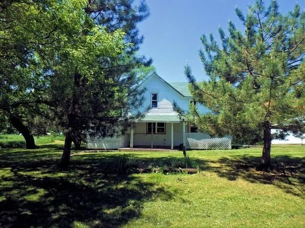 2832 300th St, Marshall, MN 56258