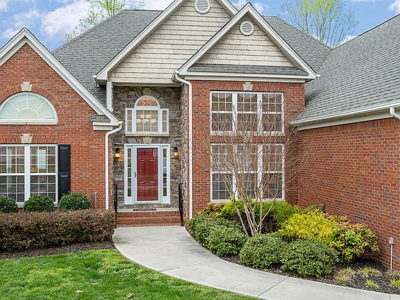 2nd image of 6715 Neville Dr