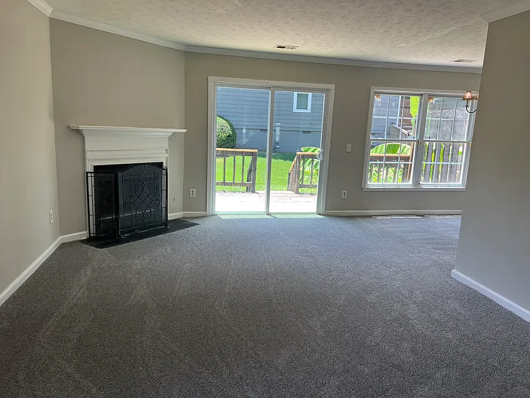 6435 Bedford Ln — Photo 11