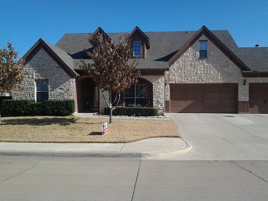 1st image of 1327 Catherine Ln