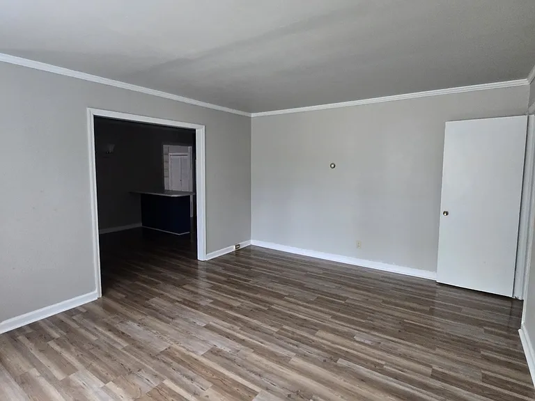 2367 Danbury Dr — Photo 16