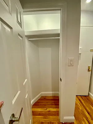 Rented by Hagstrom Management Inc | media 13