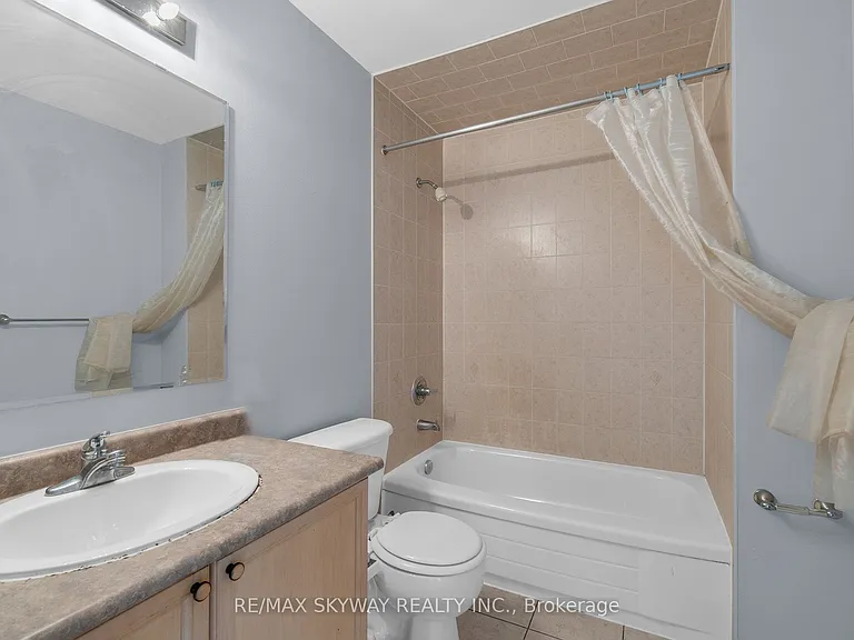 16 Raccoon St — Photo 37