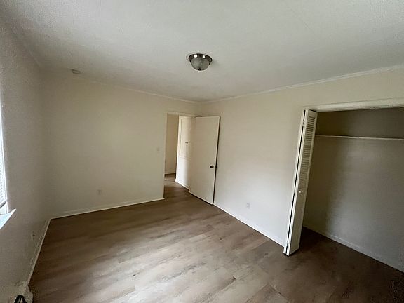 3rd image of 18040 Blackmoor St
