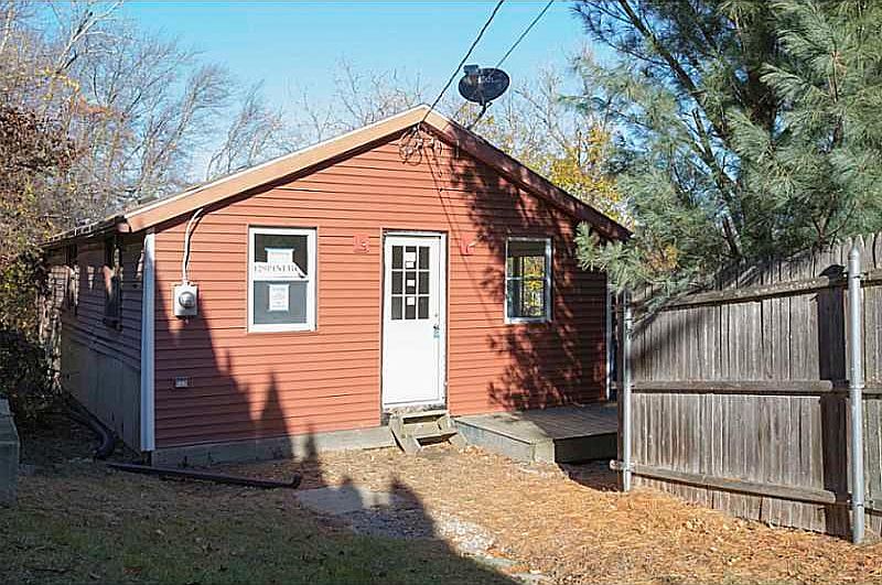 1st image of 129 Pine Hill Ave