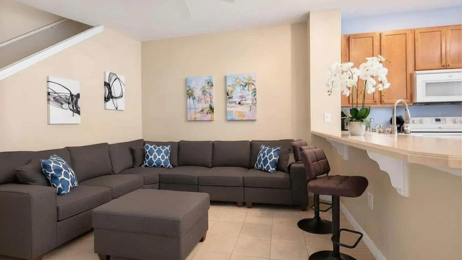 3 bed, 3.0 bath, 1463 sqft, $2,823 — Photo 1