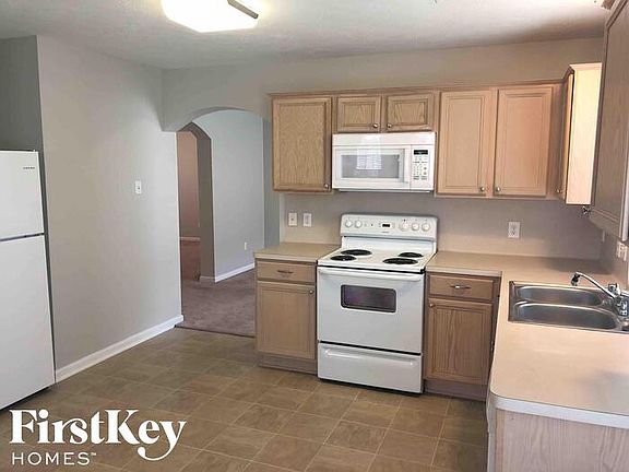 5th image of 19010 Brownstone Mills Dr