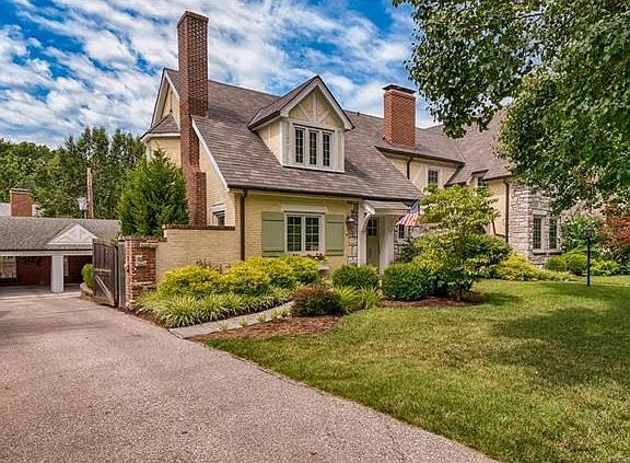 3rd image of 7754 Davis Dr