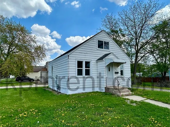 302 19th St NE, Austin, MN 55912