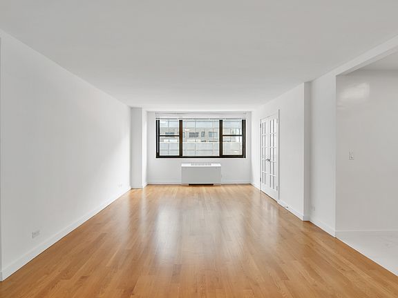 4th image of 330 W 58th St APT 17K