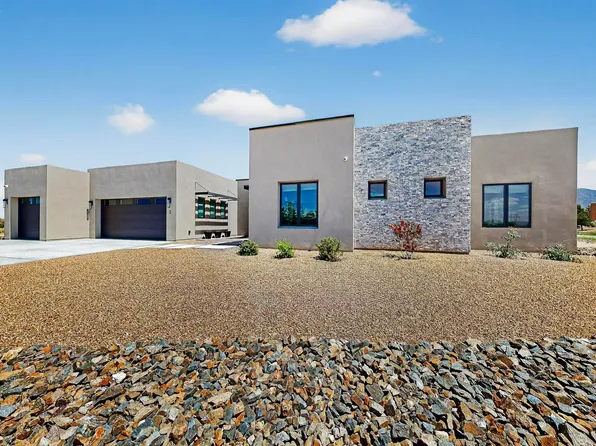 2 Brazos Trl, Placitas, NM 87043