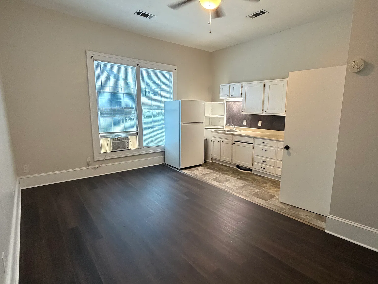 2 bed, 600 sqft, $850 — Photo 1