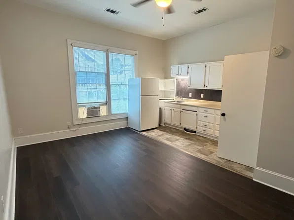 859 Cherry St APT 201, Macon, GA 31201