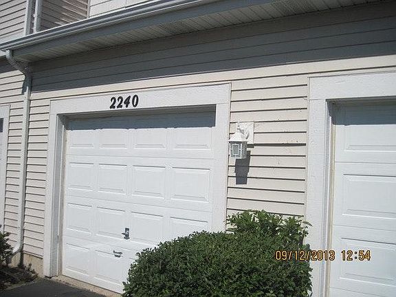 3rd image of 2240 Woodside Dr