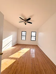 678 Manhattan Avenue, #3