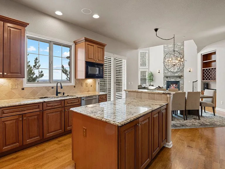 6258 Oxford Peak Ct — Photo 12