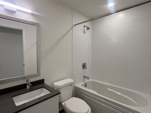 3rd image of 3260 Sheppard Ave E #1004