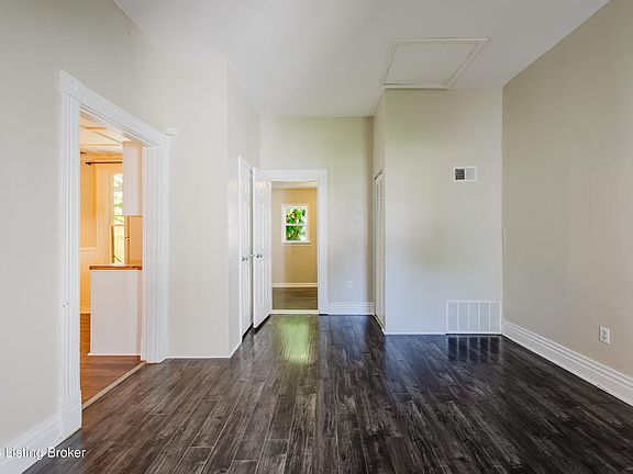 5th image of 443 E Brandeis Ave