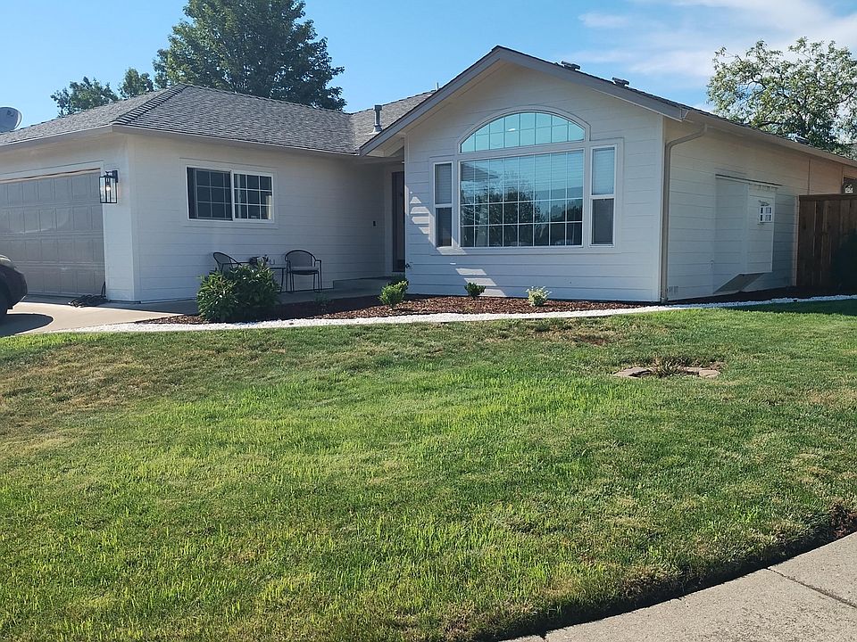 1st image of 1699 Husker Butte Ln