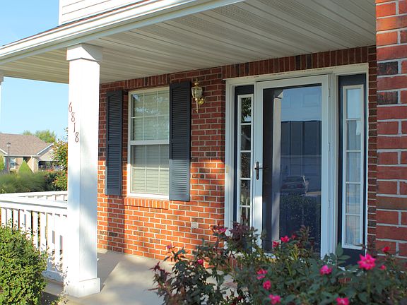 3rd image of 6818 Stoney Creek Dr