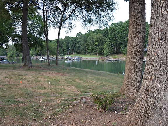 4th image of 261 Pintail Run Ln