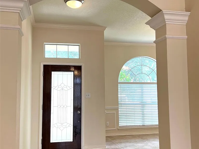 442 Pinewood Ridge Dr — Photo 2