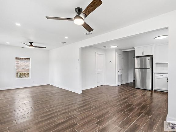 5th image of 617 W Lozano St