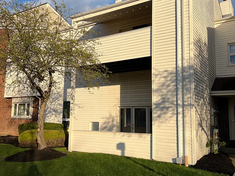 2205 Kenzie Dr #2205 — Photo 1