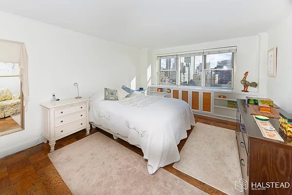 Sold by Halstead Real Estate | media 5