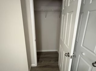 3392 High Ridge Blvd, High Ridge, MO 63049