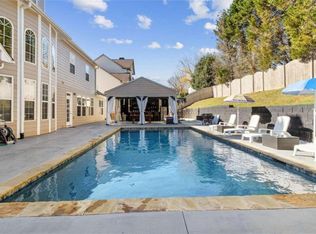 922 Wallace Falls Dr, Braselton, GA 30517
