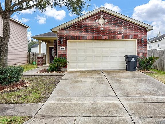 2nd image of 818 Staffordale Manor Lane