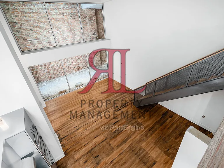 106 N High St #101 — Photo 23