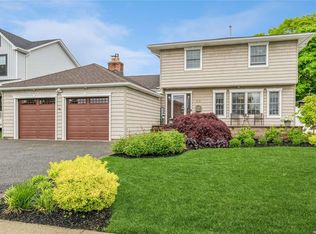 213 1st Ave, Massapequa Park, NY 11762
