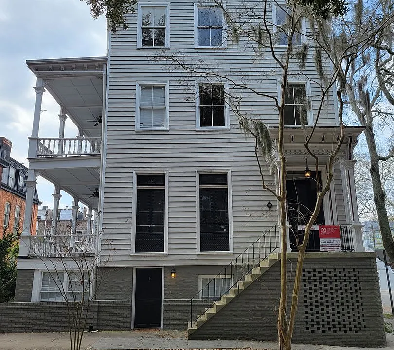 123 W Charlton St #1