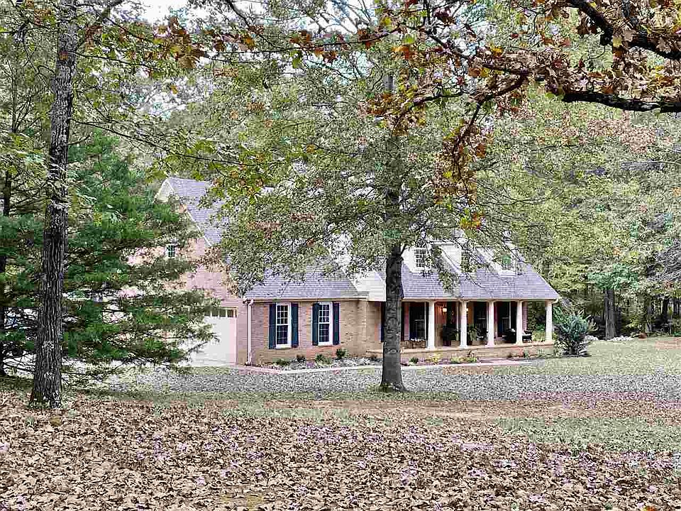 1st image of 160 Country Club Cv