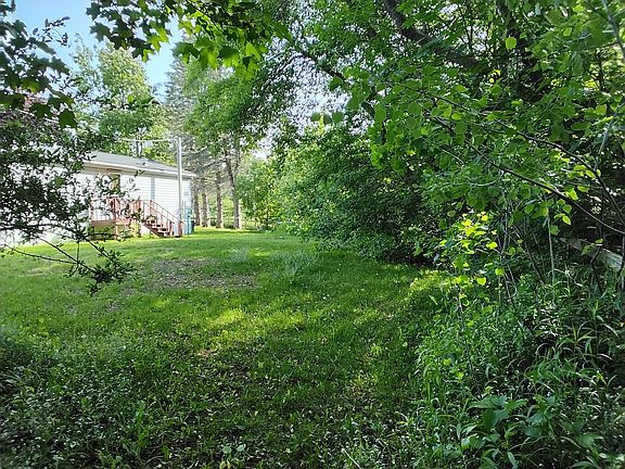 5th image of 23136 Dogwood Ave
