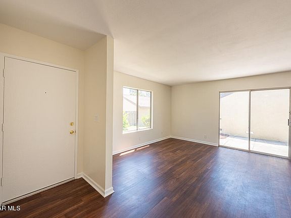 3rd image of 1524 Thrasher Ct