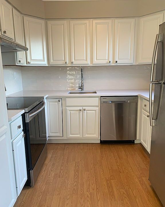 Kitchen-opens to dining area