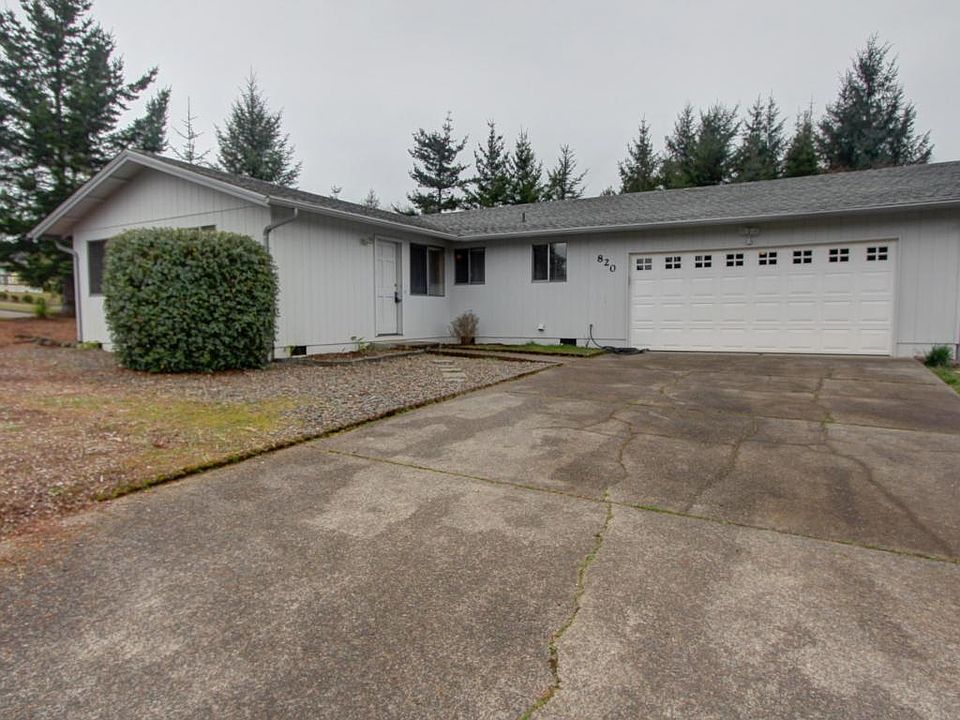 1st image of 820 SE Bird Ave
